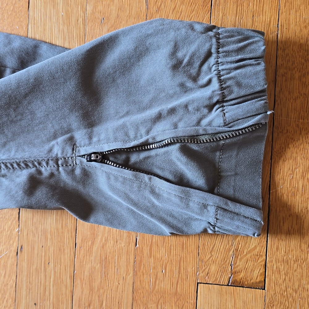 Banana Republic, Olive Green, Cargo Jogger Pants, EUC, Women's 2 - Picture 11 of 14